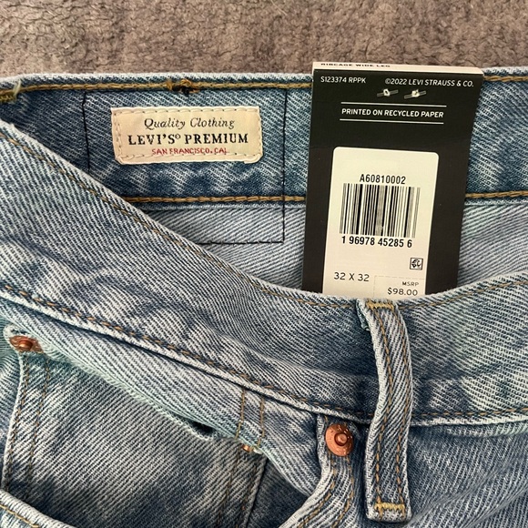 Brand new with tags Levi Strauss & Company jeans. Wide leg. High waisted. Denim. - Picture 5 of 7